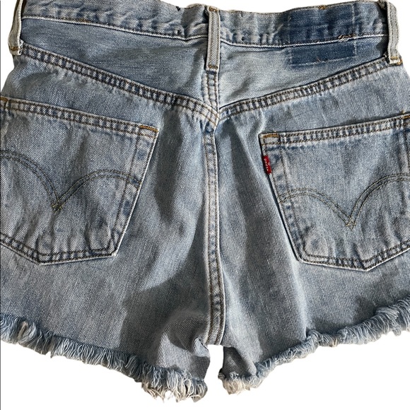 Levi’s cutoff jeans - Picture 2 of 7